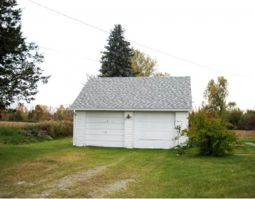 12155 Sumpter Road Carleton, MI 48117 - Photo 9 of 10 Photo 9