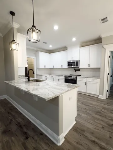 $439,900 | 1586 Beaver Creek Drive, Havana, FL 32333