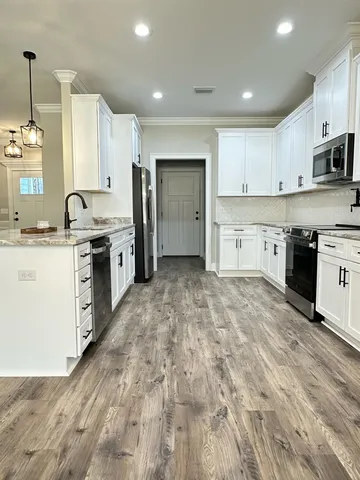 $439,900 | 1586 Beaver Creek Drive, Havana, FL 32333