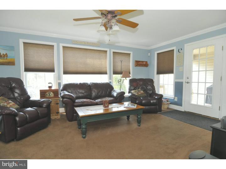 400 Sandy Bank Road Media, PA 19063 - Photo 20 of 25 Family Room