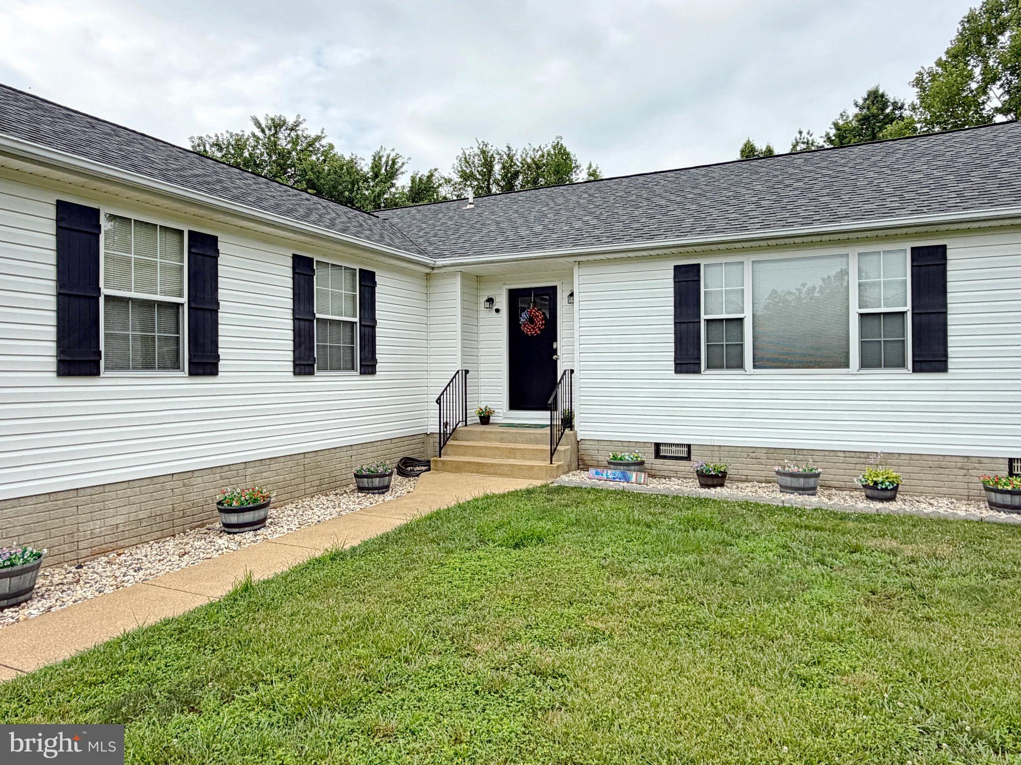 29849 Point Lookout Road Mechanicsville, MD 20659 - Photo 5 of 53 Gallery Image 5