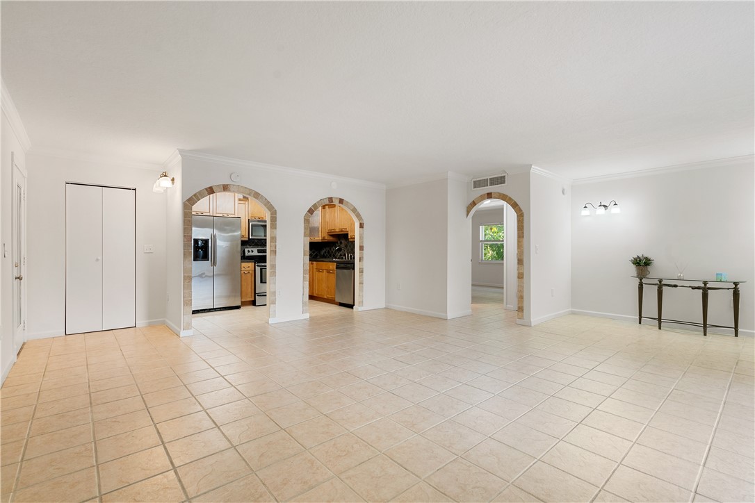 715 20th Street, Unit 102 Vero Beach, FL 32960 - Photo 1 of 24