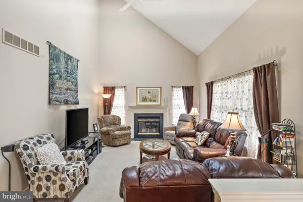 $564,900 | 104 Glencoe Court, Newark, DE 19702