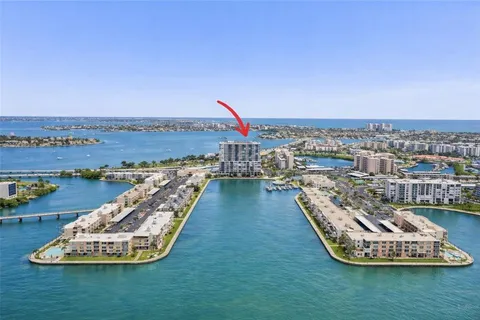 $180,000 | 7300 Sun Island Drive South, Unit 1602, South Pasadena, FL 33707