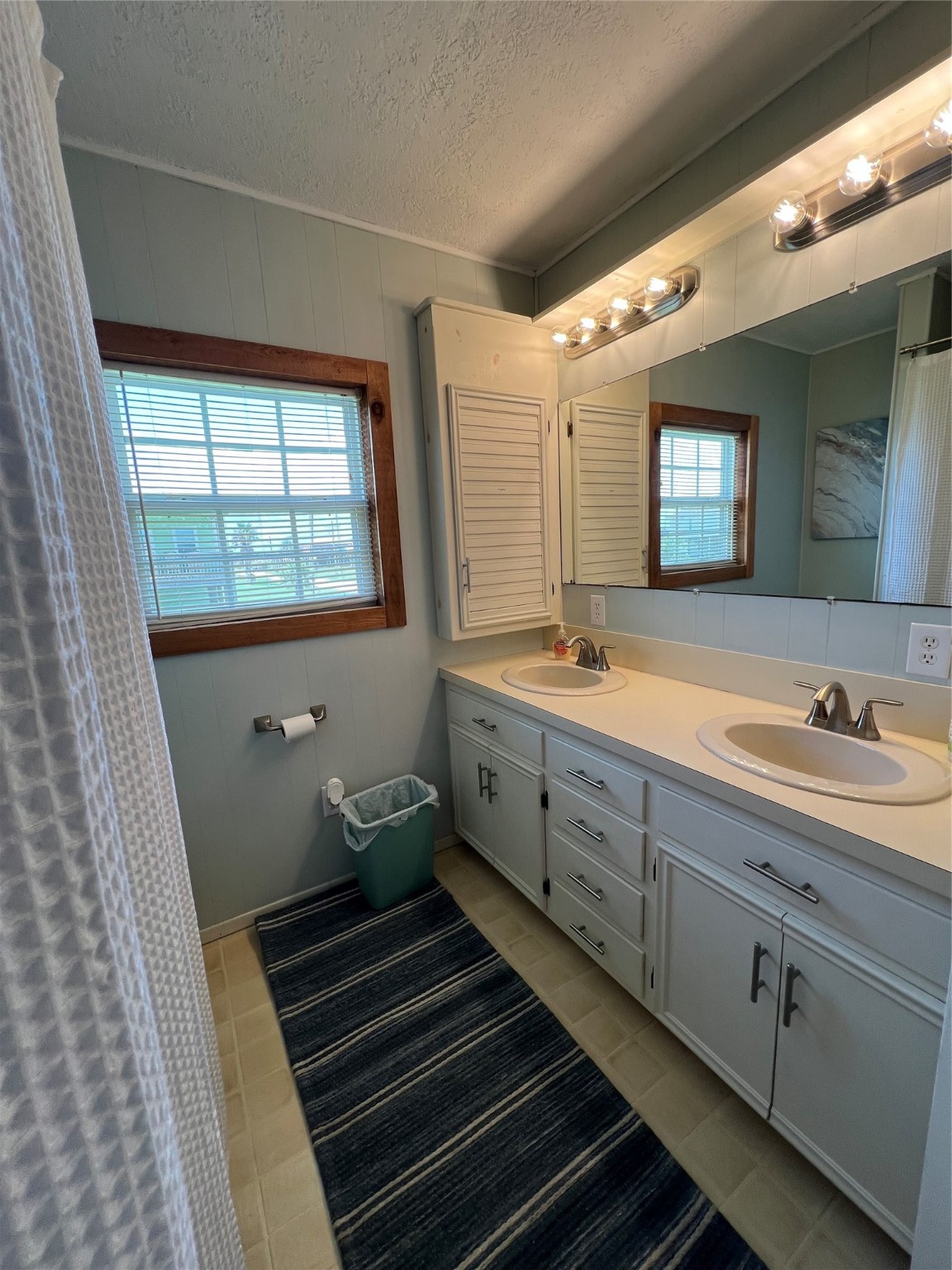 951 Clara Street Crystal Beach, TX 77650 - Photo 14 of 21