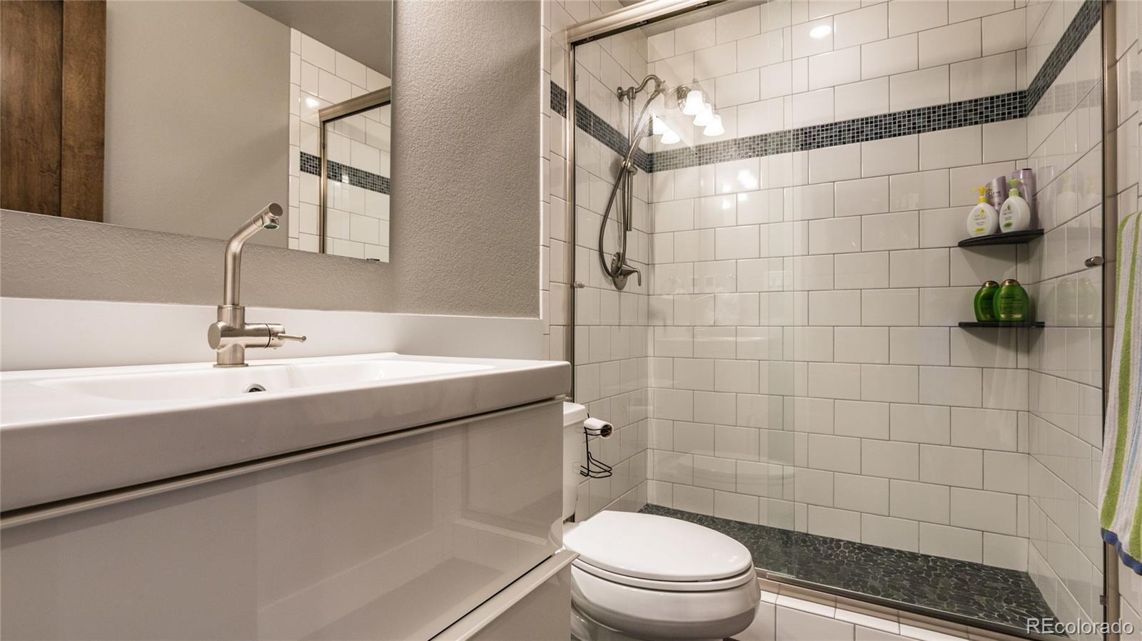 29778 Gigi Road Evergreen, CO 80439 - Photo 17 of 33 Gallery Image 17