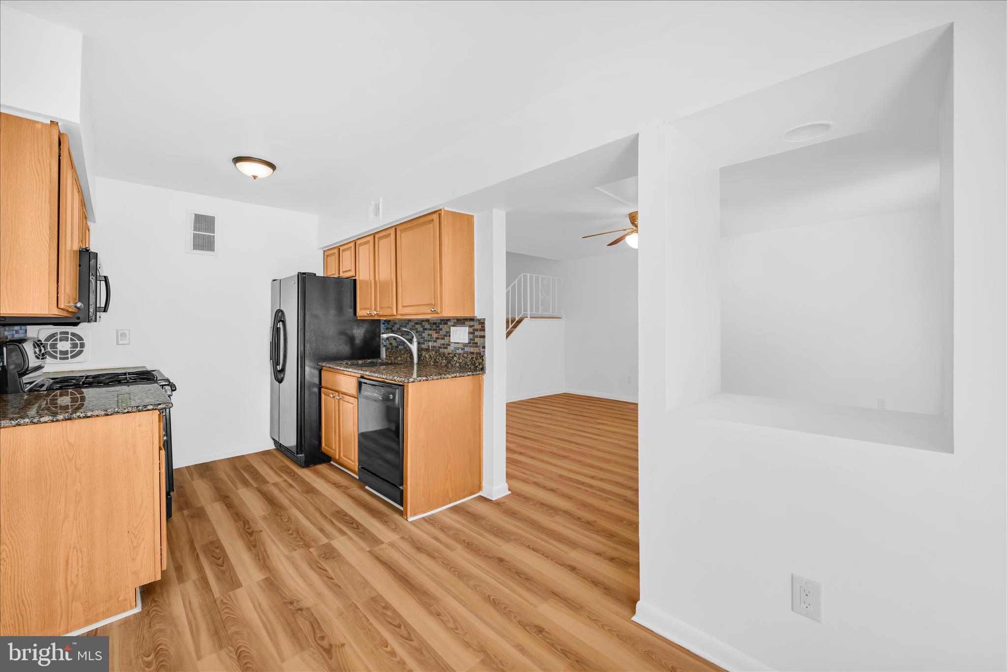 9001 Ridge Avenue, Unit 46 Philadelphia, PA 19128 - Photo 8 of 29 Kitchen