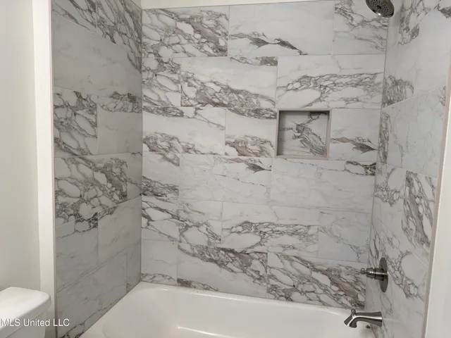 $332,900 | 6588 Boxley Pointe, Unit POINTE, Walls, MS 38680