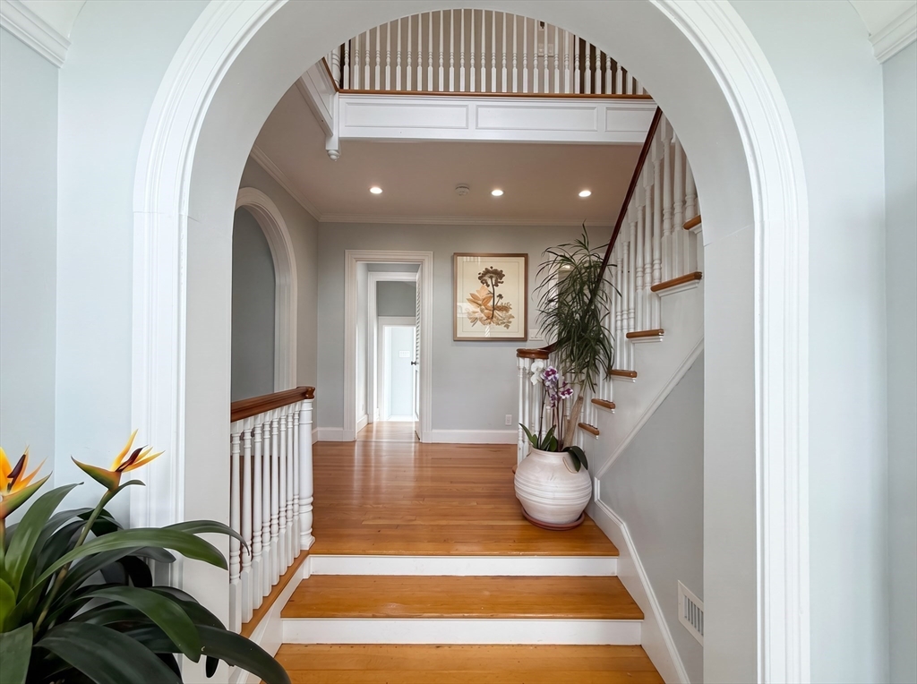115 Hawthorn Road Braintree, MA 02184 - Photo 4 of 37 a view of entryway