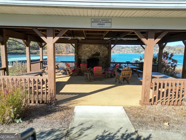 $549,900 | 1411 Lakeside Road, Hiawassee, GA 30546