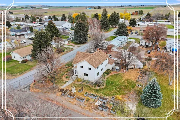 $450,000 | 409 1st Street East, Hansen, ID 83334