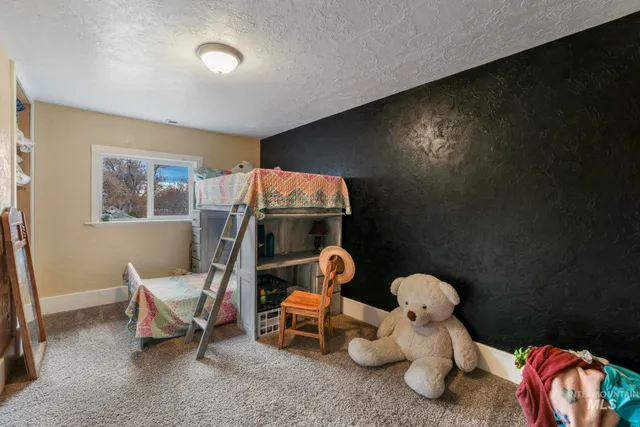 $450,000 | 409 1st Street East, Hansen, ID 83334