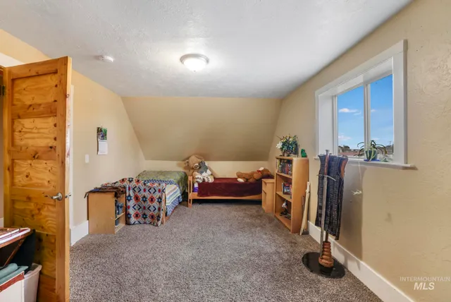 $450,000 | 409 1st Street East, Hansen, ID 83334