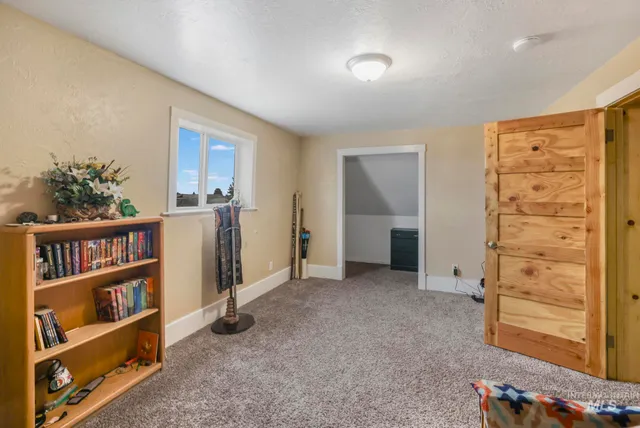 $450,000 | 409 1st Street East, Hansen, ID 83334