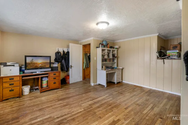 $450,000 | 409 1st Street East, Hansen, ID 83334