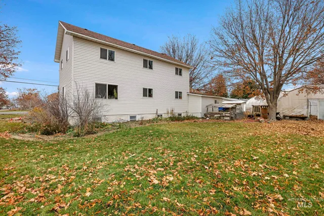 $450,000 | 409 1st Street East, Hansen, ID 83334