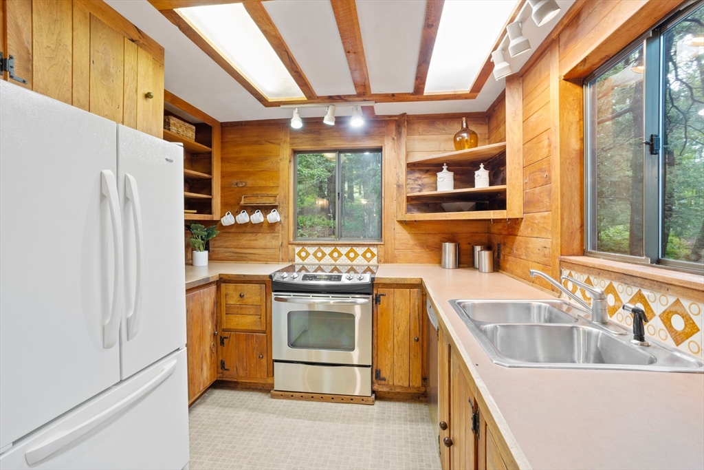 17 East Bare Hill Road Harvard, MA 01451 - Photo 12 of 42 Gallery Image 12