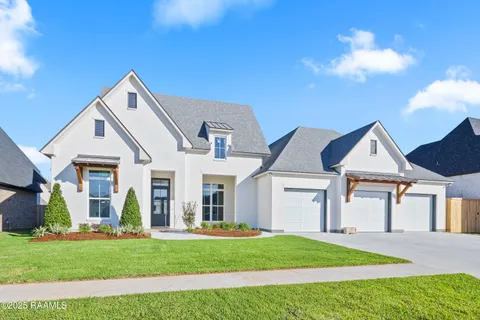 $1,024,000 | 307 Sunset Palm Court, Youngsville, LA 70592