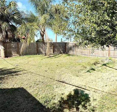 $2,600 | 1221 22nd Avenue West, Palmetto, FL 34221