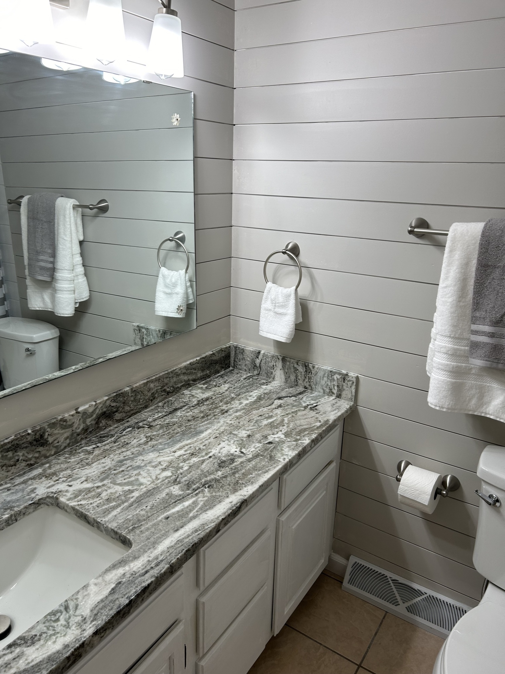 320 Jordan Road Indianapolis, IN 46217 - Photo 16 of 17 Gallery Image 16
