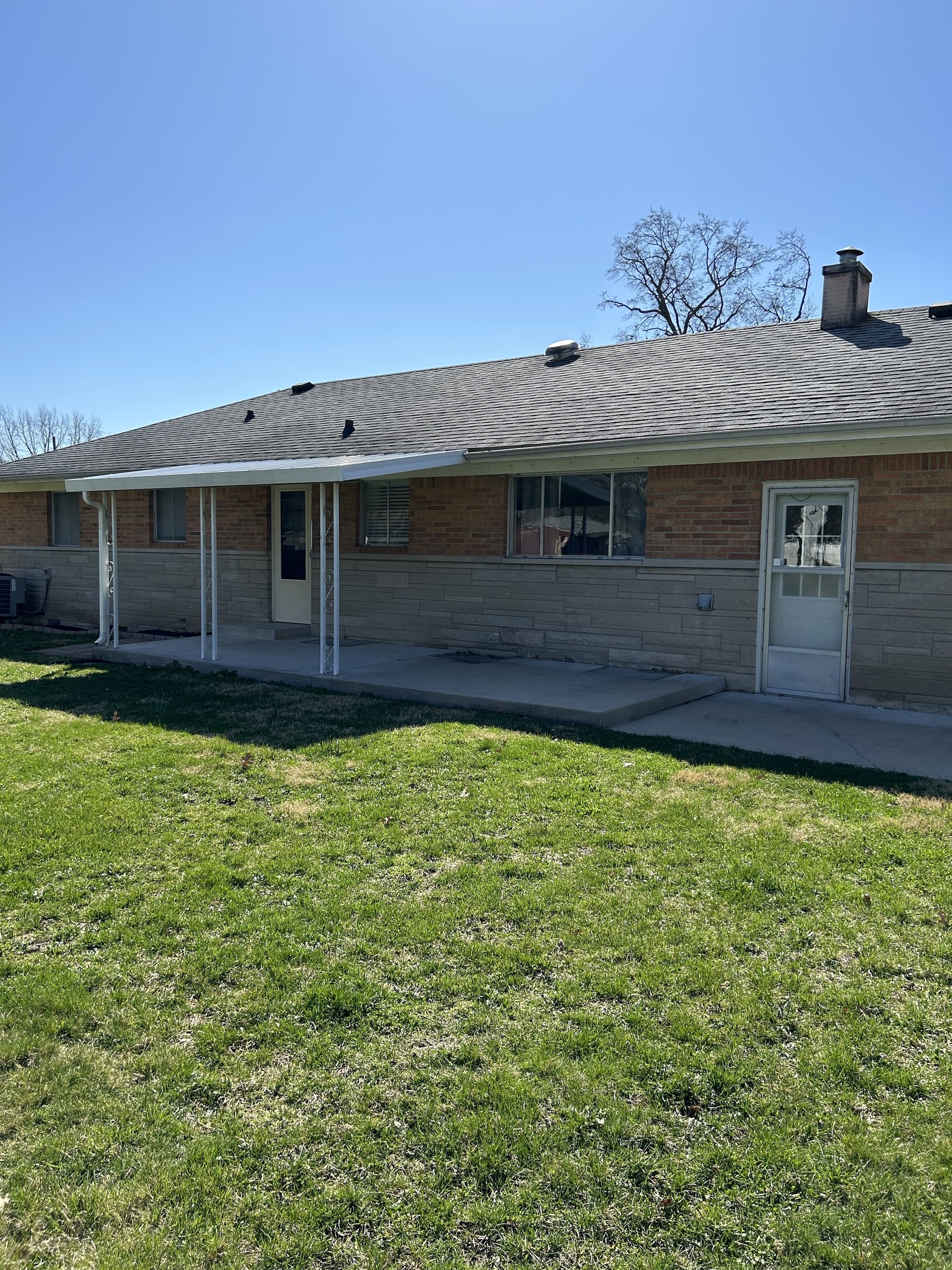 320 Jordan Road Indianapolis, IN 46217 - Photo 4 of 17 Gallery Image 4