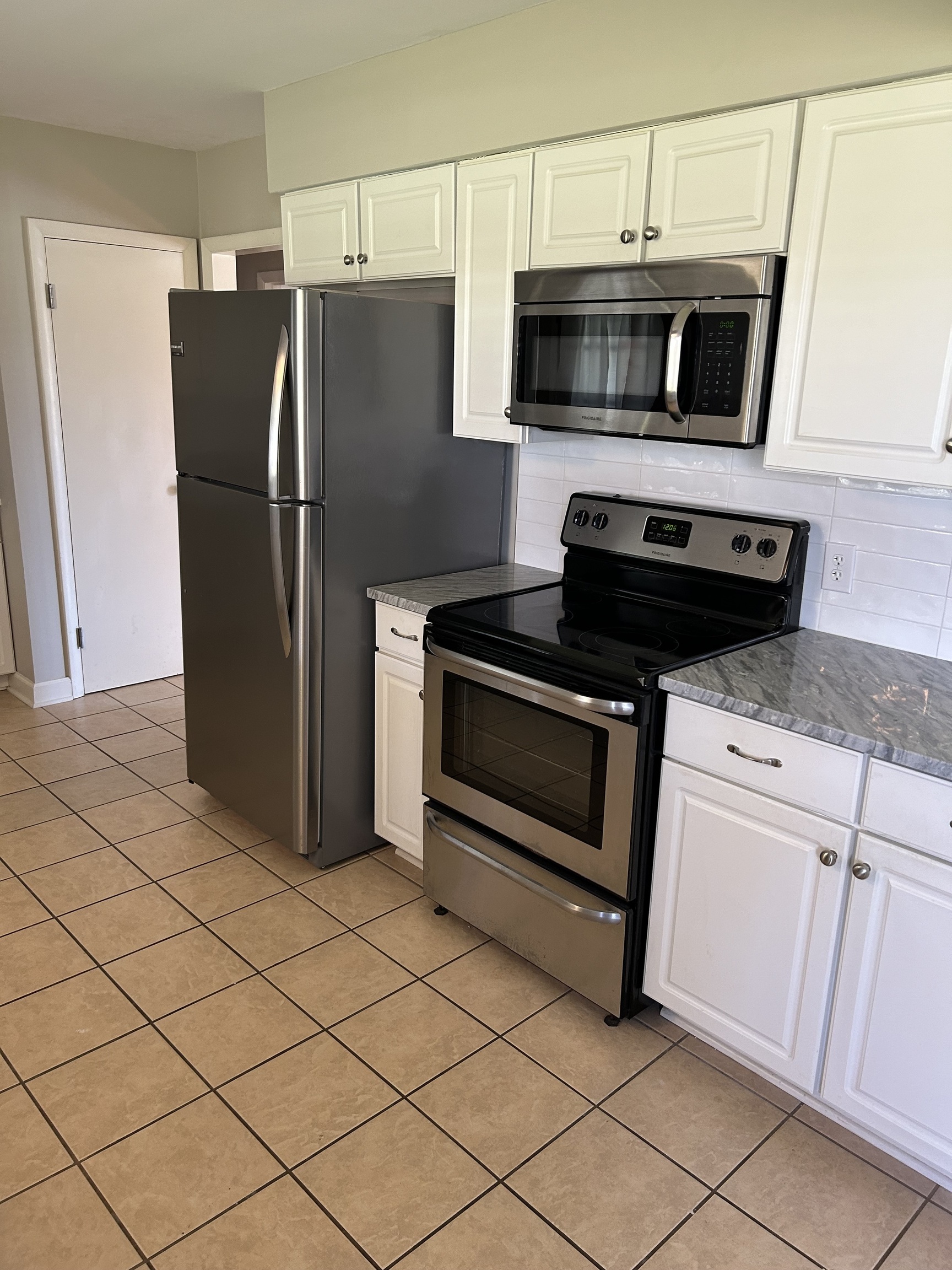 320 Jordan Road Indianapolis, IN 46217 - Photo 10 of 17 Gallery Image 10