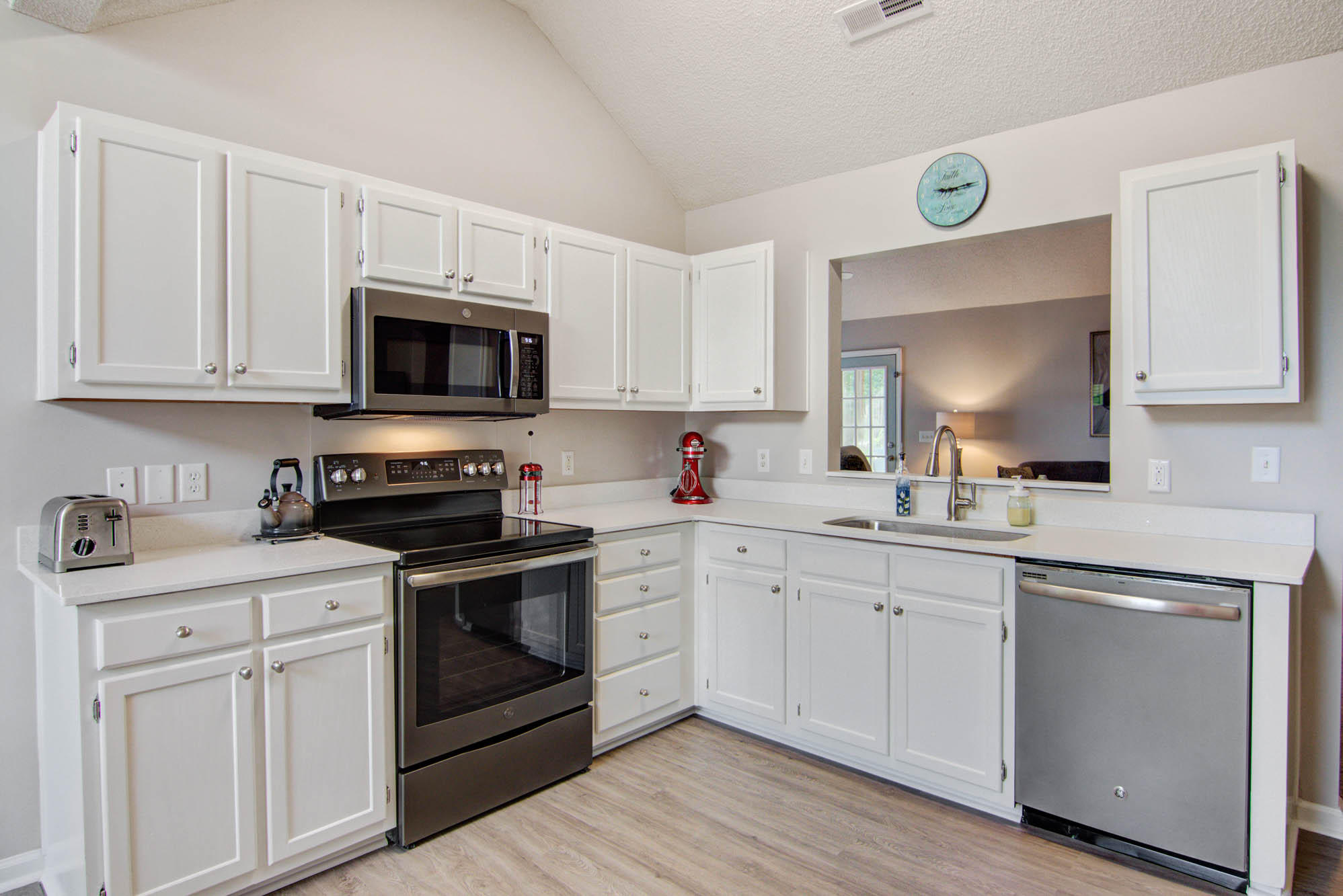 1431 Battle Ground Road Charleston, SC 29412 - Photo 3 of 30 1431 Kitchen (1)