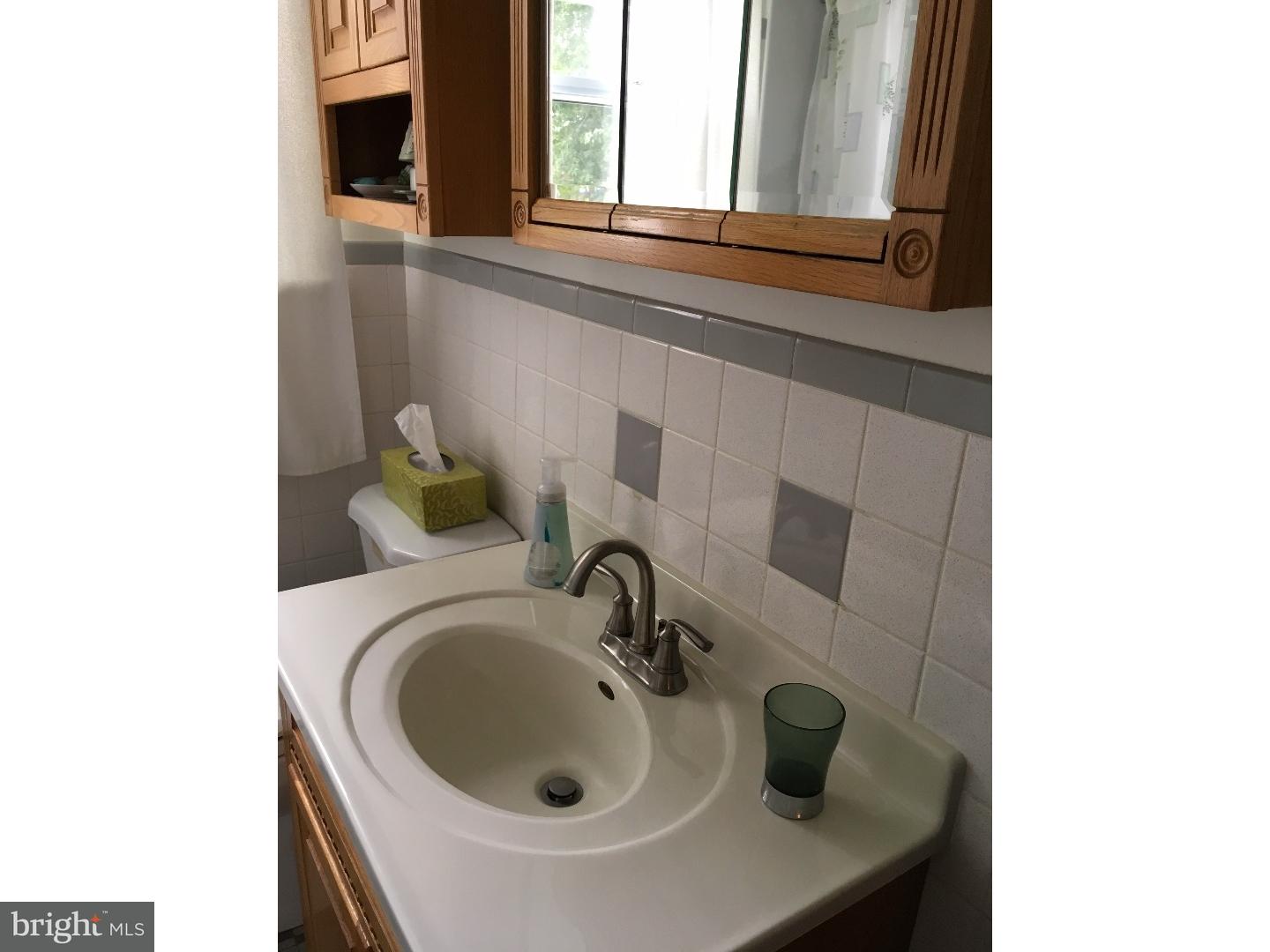 805 Claire Road Warminster, PA 18974 - Photo 13 of 25 Gallery Image 13
