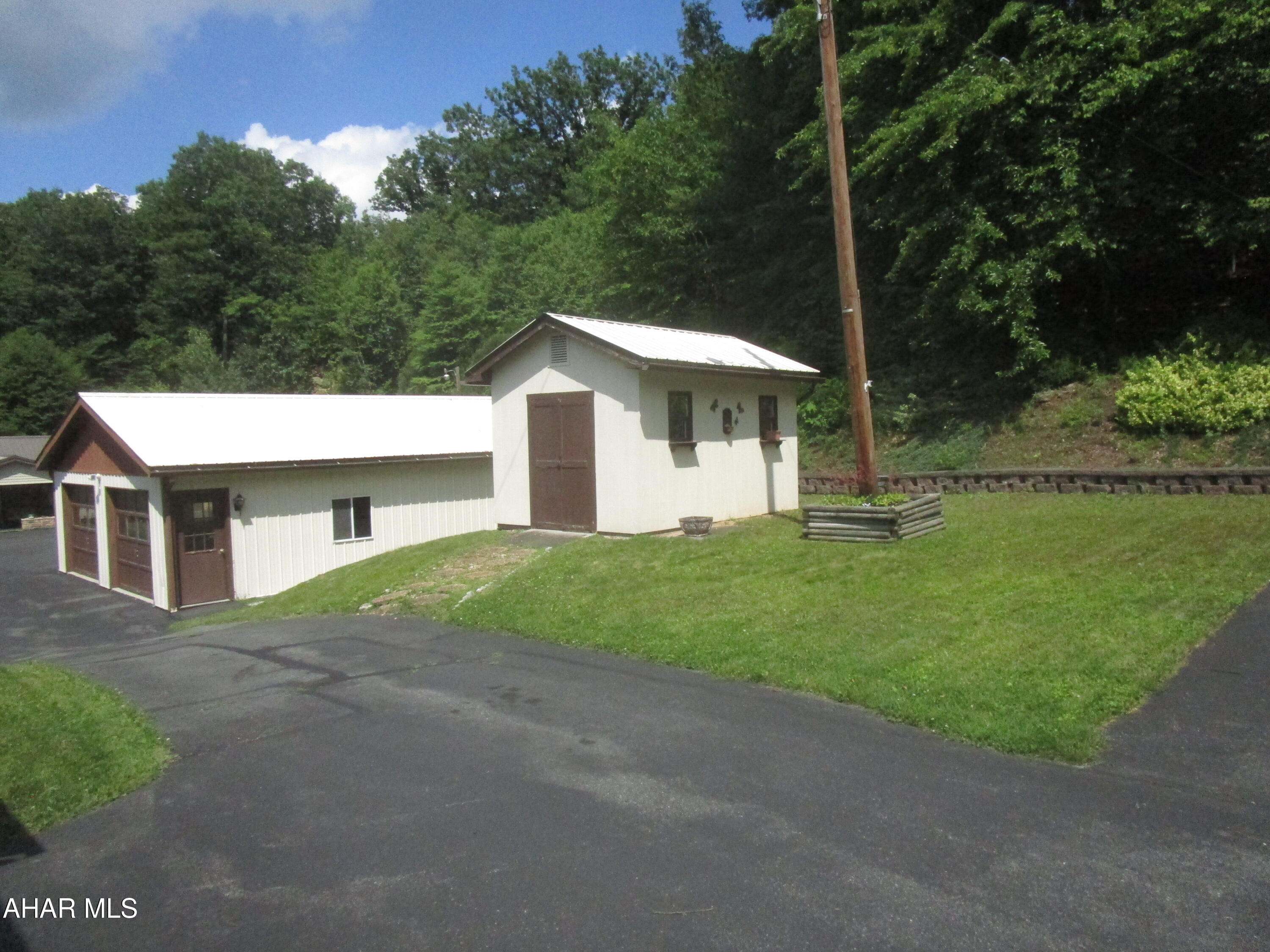188 Old Rte 26 Everett, PA 15537 - Photo 4 of 27
