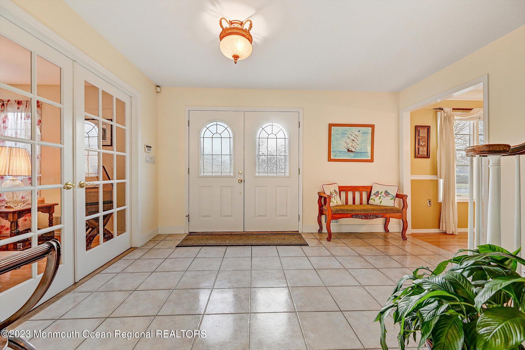 12 Shilling Road Manalapan, NJ 07726 - Photo 3 of 38 FOYER