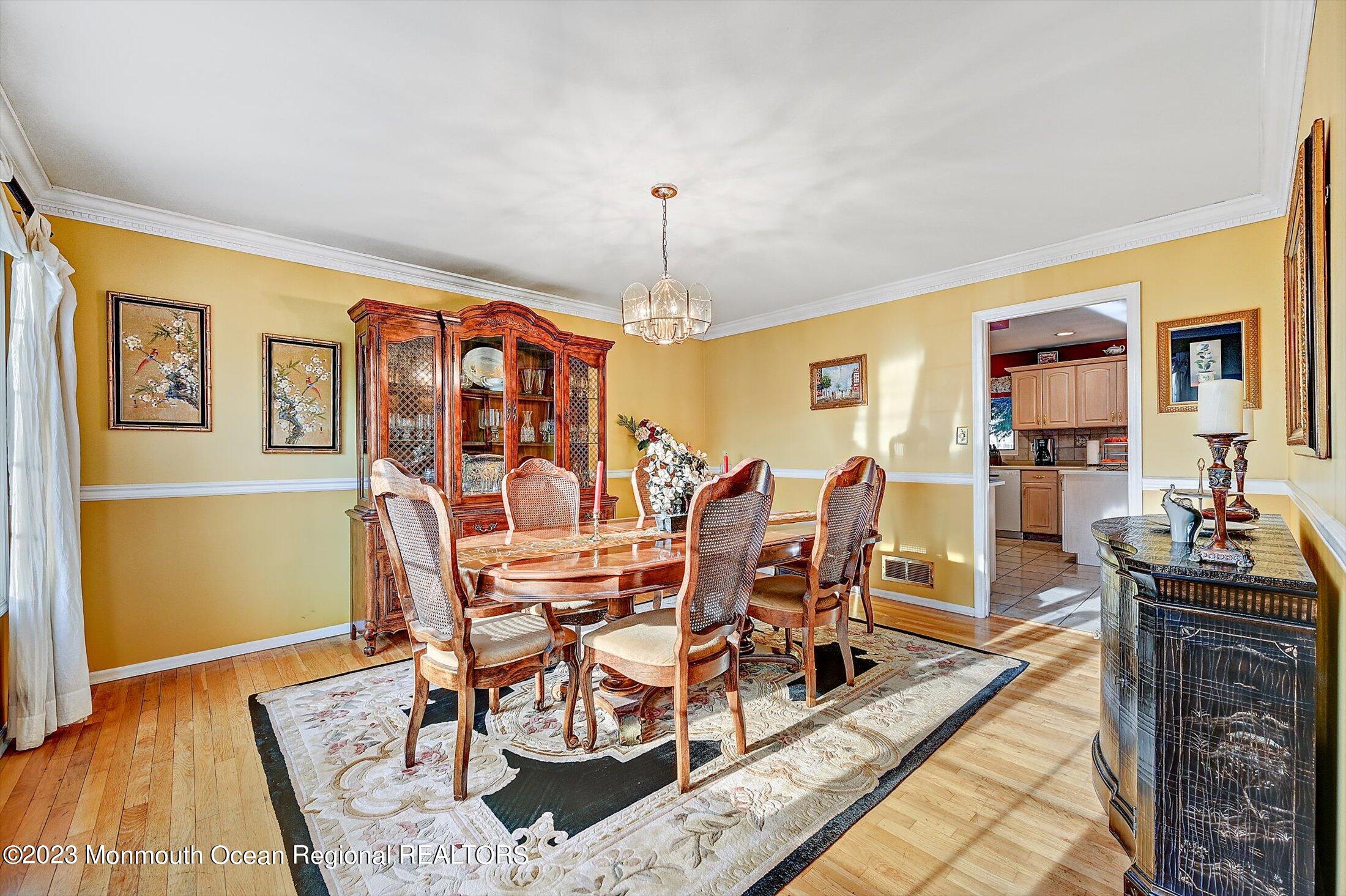 12 Shilling Road Manalapan, NJ 07726 - Photo 8 of 38 DINING ROOM