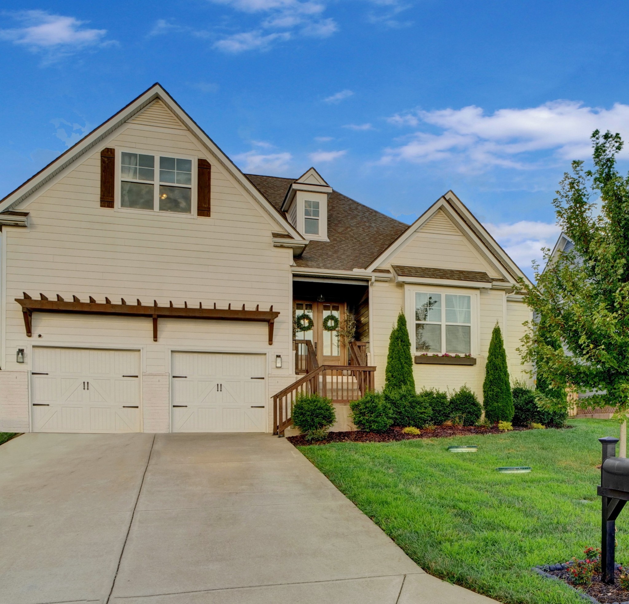 1249 Batbriar Road Murfreesboro, TN 37128 - Photo 3 of 27 Gallery Image 3