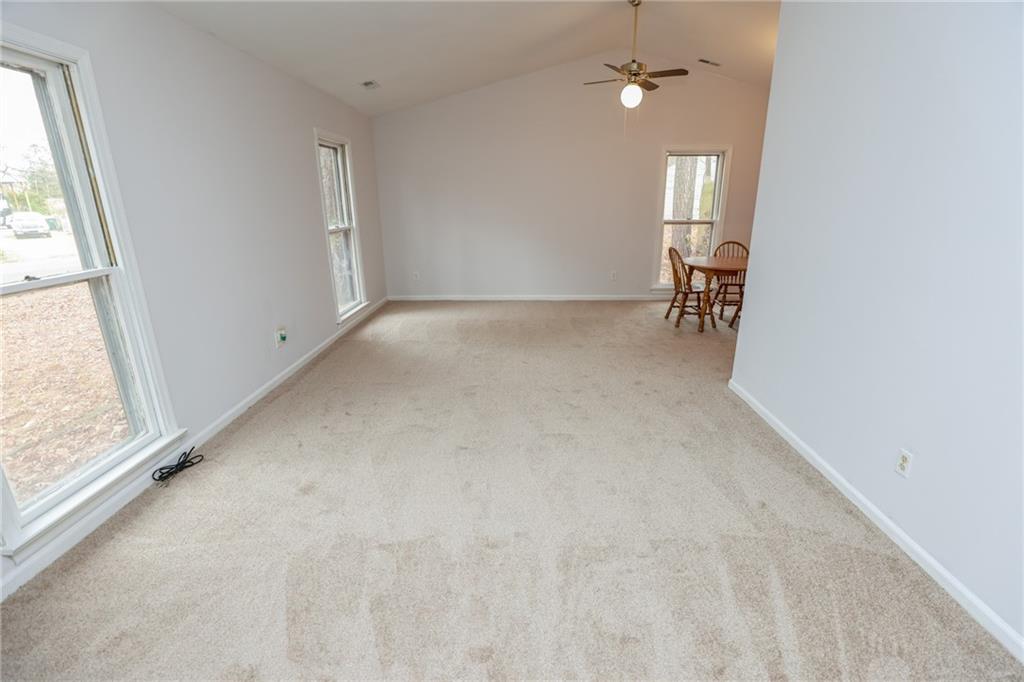 5703 Linda Road Sandston, VA 23150 - Photo 3 of 24 Gallery Image 3