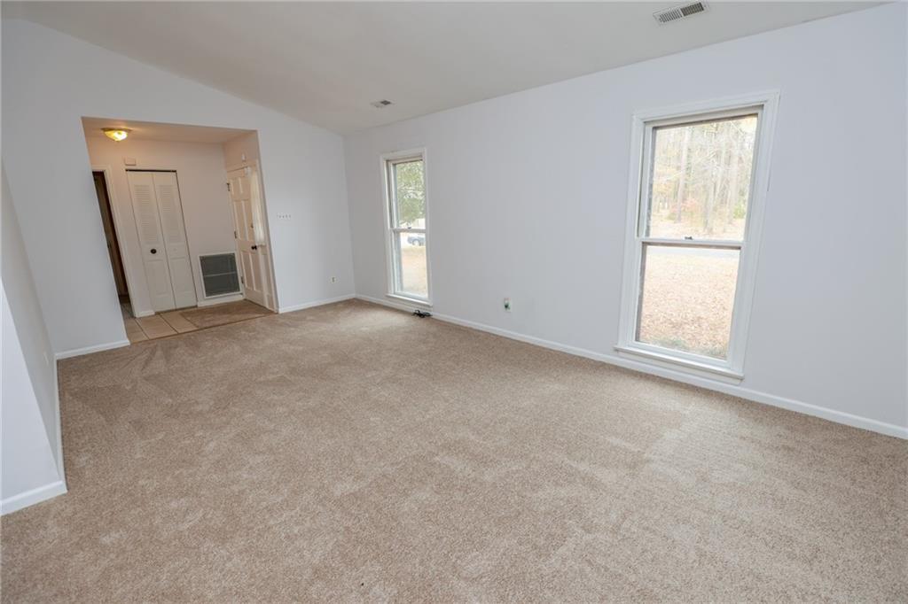 5703 Linda Road Sandston, VA 23150 - Photo 4 of 24 Gallery Image 4