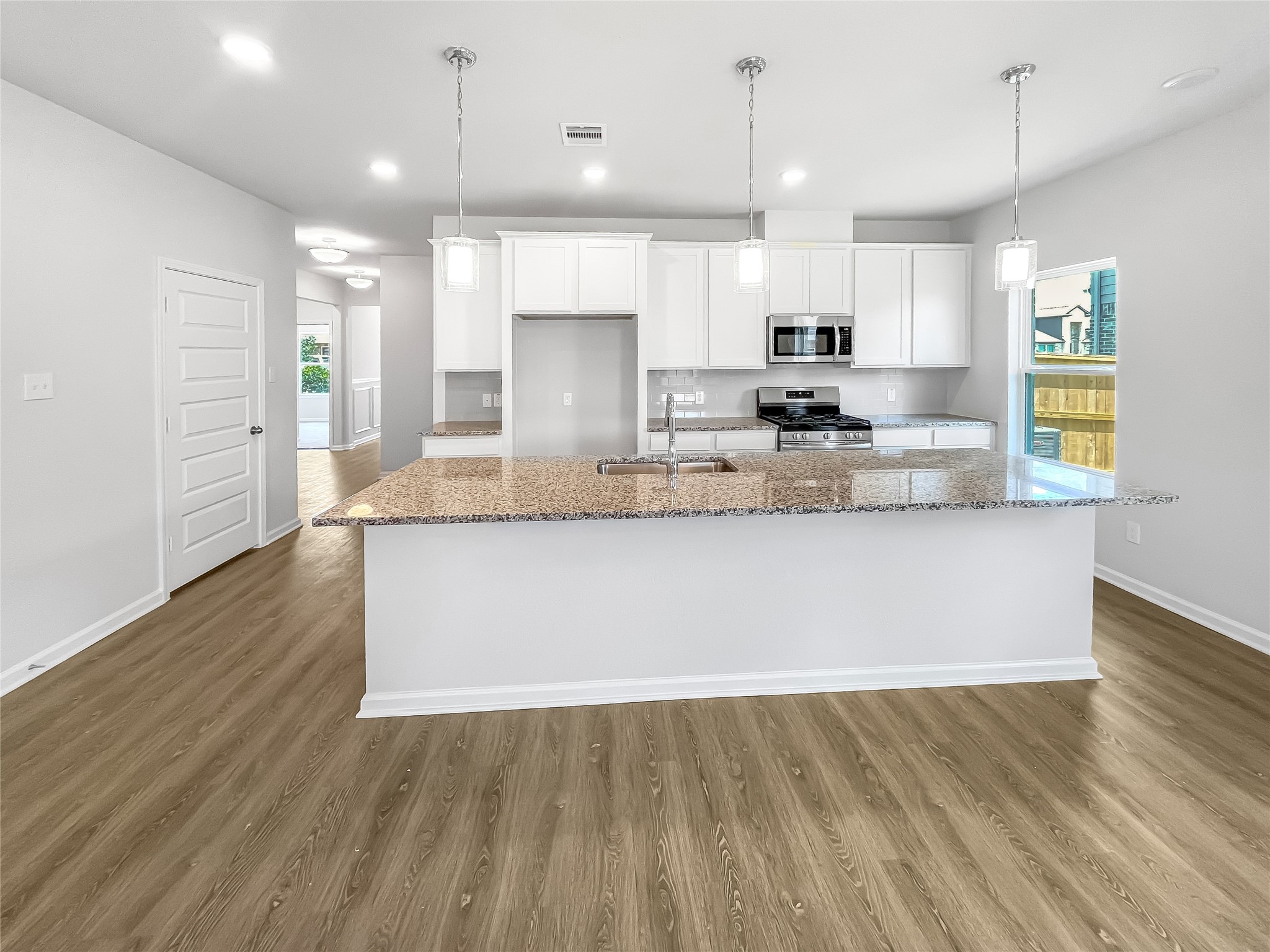 1910 Temple Grove Drive Rosharon, TX 77583 - Photo 3 of 23