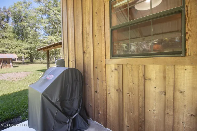 $1,200 | 2881 Wire Road East, Perkinston, MS 39573