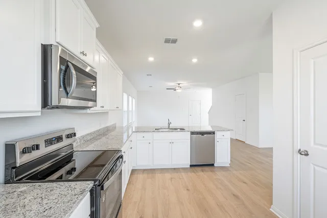 $343,900 | 120 Paria Court, Jarrell, TX 76537