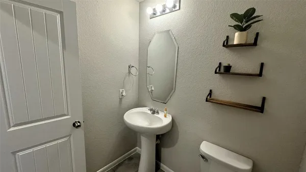 $2,350 | 29526 Patricias Way, Katy, TX 77494