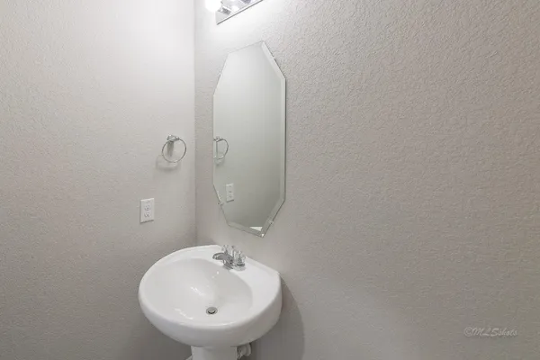 $2,350 | 29526 Patricias Way, Katy, TX 77494