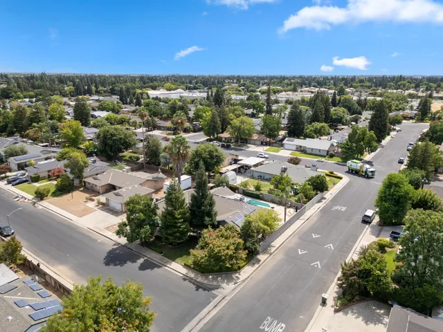 $490,000 | 2012 Beverly Avenue, Clovis, CA 93611