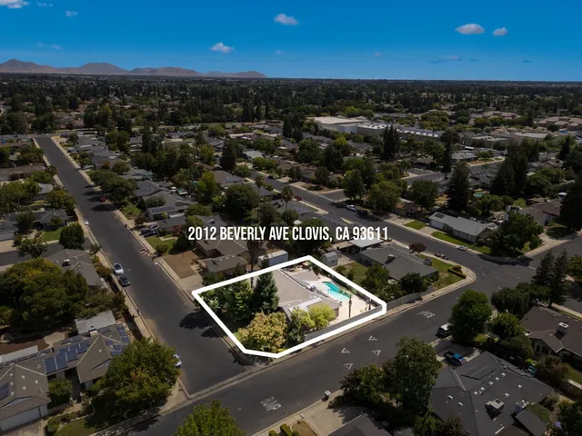 $490,000 | 2012 Beverly Avenue, Clovis, CA 93611