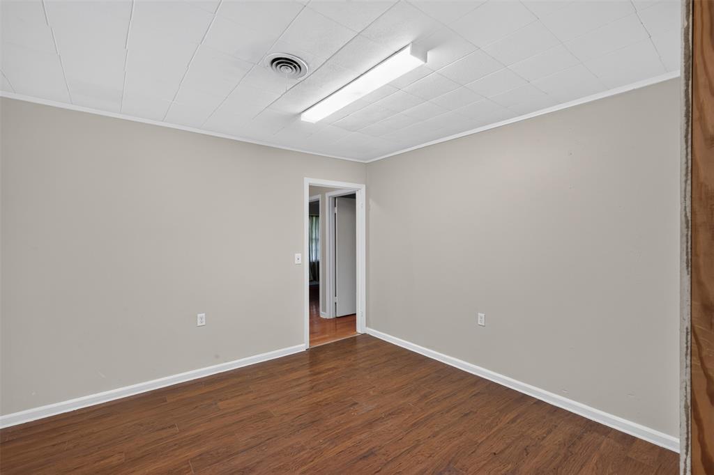 305 8th Street Northeast Springhill, LA 71075 - Photo 13 of 22