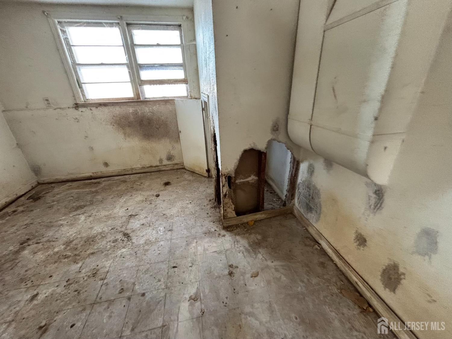 1408 How Lane New Brunswick, NJ 08901 - Photo 18 of 31