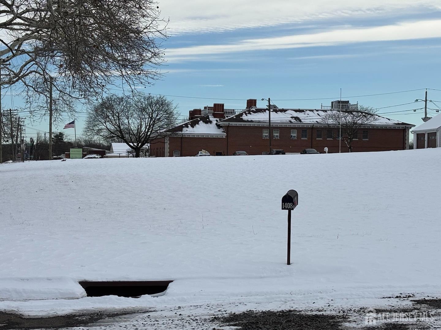 1408 How Lane New Brunswick, NJ 08901 - Photo 3 of 31