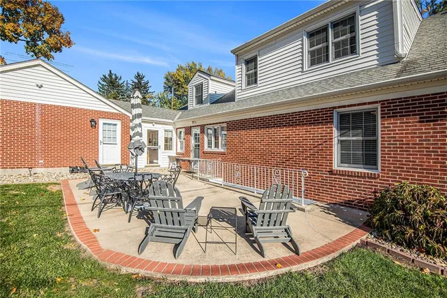 $425,000 | 1824 North 29th Street, St. Joseph, MO 64506