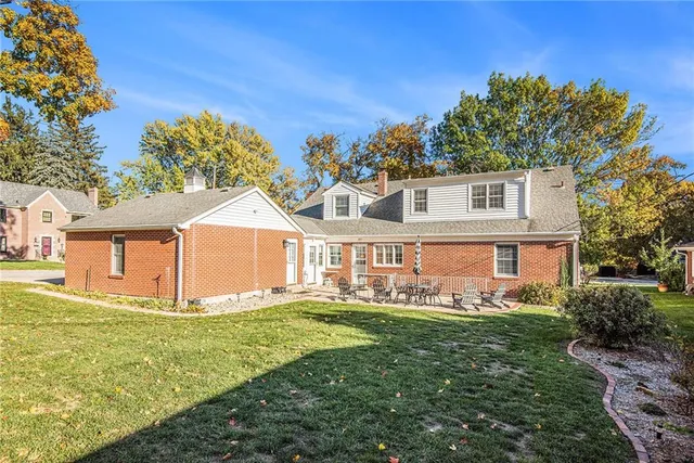 $425,000 | 1824 North 29th Street, St. Joseph, MO 64506