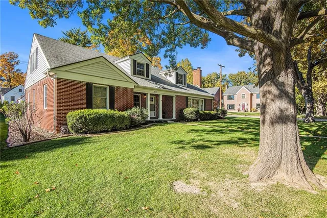 $425,000 | 1824 North 29th Street, St. Joseph, MO 64506