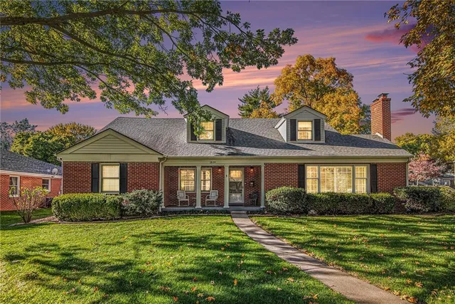 $425,000 | 1824 North 29th Street, St. Joseph, MO 64506