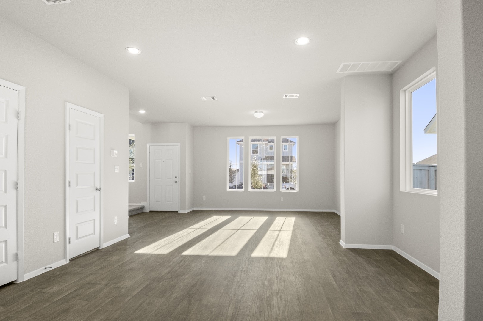 153 Daylily Drive Elgin, TX 78621 - Photo 16 of 33