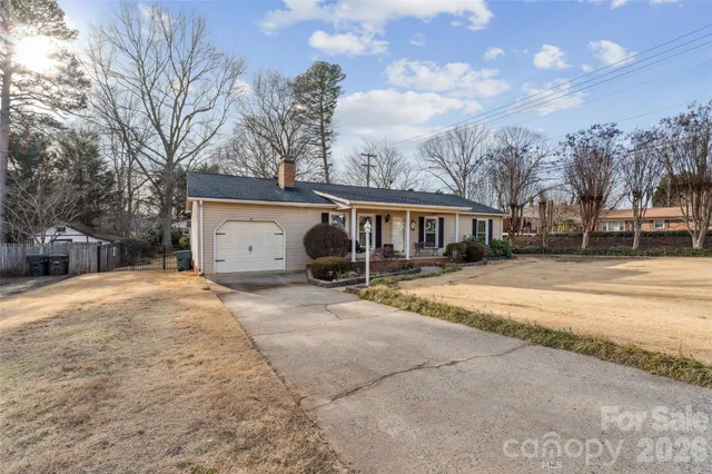 $290,000 | 2501 Castlewood Drive, Gastonia, NC 28056
